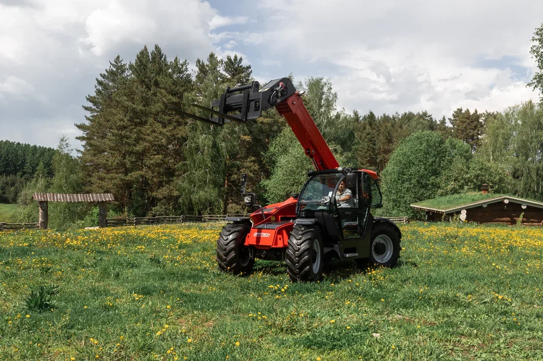 Погрузчик OPTITECH TH 738S, 140 л.с.